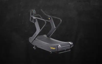 What are the benefits of a non-motorised curved treadmill?